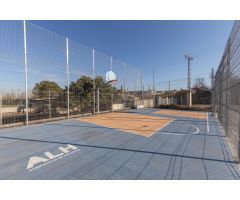 ¡Inversión Ideal: Solar de 2840 m² para 44 Viviendas!