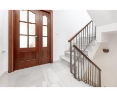 CASA ADOSADA EN VELEZ DE BENAUDALLA