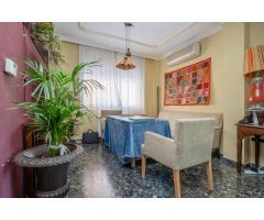 Preciosa casa adosada de 3 dormitorios, con garaje doble de 53 m2 y patio de 77 m2 en Belicena