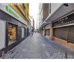 VENTA LOCAL COMERCIAL JUNTO A PLAYA CANTERAS Y PARQUE SANTA CATALINA.