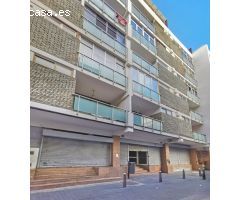 VENTA LOCAL COMERCIAL/OFICINAS JUNTO A PLAYA CANTERAS Y PARQUE SANTA CATALINA.