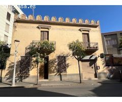 Espectacular vivienda con jardín en el centro de Sant Feliu Llobregat
