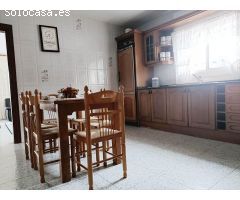 CASA EN VENTA EN CERVELLÓ, DISTRIBUIDA EN DOS VIVIENDAS.