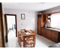 CASA EN VENTA EN CERVELLÓ, DISTRIBUIDA EN DOS VIVIENDAS.