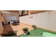 SE ALQUILA PRECIOSO BAJO EN LAS LOMAS POR TEMPORADAS UNICAMENTE