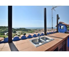 CASA EN VENTA EN PINEDA MAR - VISTAS AL MAR Y PISCINA
