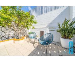 ¡Descubre esta fantástica casa pareada de tres plantas, perfecta para toda la familia!