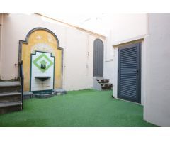 Casa en alquiler en el centro de Mataró con PK incluido.