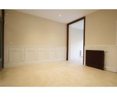 Casa en alquiler en el centro de Mataró con PK incluido.