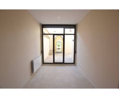 Casa en alquiler en el centro de Mataró con PK incluido.
