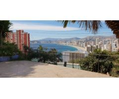 Villa de Lujo en Venta en Benidorm, Alicante