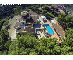 Chalet en Venta en la Nucia, Alicante