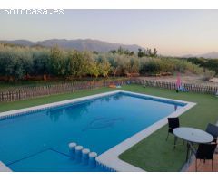Se alquila chalet por 200 euros la noche de viernes o sábado, 400 euros fin de semana, 700 euros la 