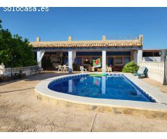 Inmobiliaria Jiménez Huéscar vende fantástico chalet muy amplio en paraje de la Torre en Mula, Murci