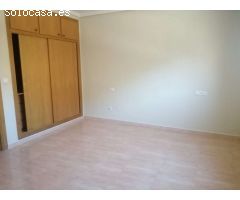 Inmobiliaria Jiménez Huèscar vende dúplex muy amplio en Pliego.
