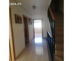 Inmobiliaria Jiménez Huèscar vende dúplex muy amplio en Pliego.