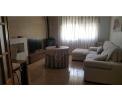Inmobiliaria Jiménez  Huéscar vende piso muy coqueto en excelentes condiciones.