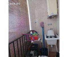 Inmobiliaria Jiménez Huèscar vende piso para entrar a vivir.