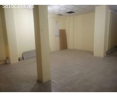LOCAL COMERCIAL EN LA ZONA DE LOS BLOQUES
