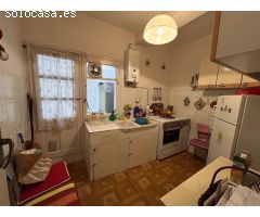 PISO EN VENTA ZONA CANDELARIA PARA REFORMAR, 3 DORMITORIOS, 2 BAÑOS, TERRAZA