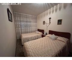 PISO EN VENTA ZONA CANDELARIA PARA REFORMAR, 3 DORMITORIOS, 2 BAÑOS, TERRAZA