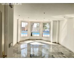 APARTAMENTO EN VENTA DE 3 D CON VISTAS AL PUERTO DEPORTIVO DE TORREVIEJA.