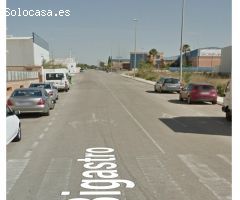 SE ALQUILA PARCELA  EN POLIGONO INDUSTRIAL DE LOS MONTESINOS