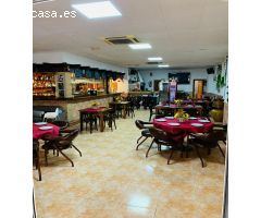 SE ALQUILA CON TRASPASO  RESTAURANTE CENTRICO EN TORREVIEJA