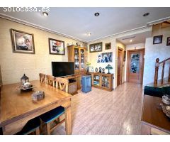 SE VENDE ADOSADO DE 3 DORMITORIOS Y 3 BAÑOS CON SOTANO DE 102 M2 EN COX ALICANTE