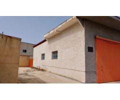 SE VENDE NAVE EN EL POLIGONO INDUSTRIAL CASA GRANDE DE TORREVIEJA