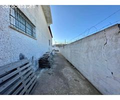 SE VENDE NAVE EN EL POLIGONO INDUSTRIAL CASA GRANDE DE TORREVIEJA
