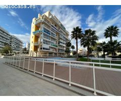 Exclusivo piso en PAU 5: ¡Ubicación inmejorable junto al mar y con instalaciones de lujo!
