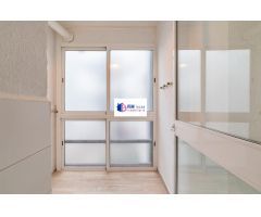 Amplia vivienda con terraza y excelentes vistas junto a la Iglesia del Cachorro – Triana Oeste