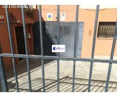 Garaje en Alquiler en Los Sevillanos, Sevilla