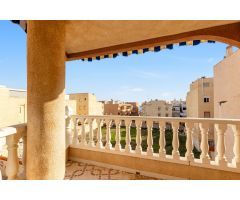 Apartamento de 2 dormitorios a tan solo 100 metros de la playa en La Mata!!