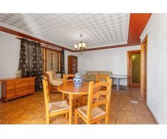 Oportunidad con vistas al mar de 3 dormitorios 2 baños y piscina
