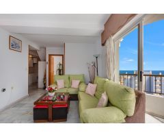 ¡Vistas al Mar y Comodidad en Torreblanca! Ático Dúplex de 3 Habitaciones + 1  baño