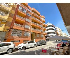 Fantastico Piso de 2 dormitorios y 2 baños a solo 200m de la Playa del Cura – Torrevieja