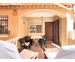 Bajo en La Mata, Torrevieja – A solo 100 metros del mar