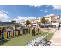 GRAN CASA EN ALBOLOTE CERCA DEL METRO!!!