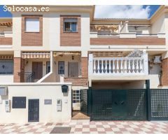 GRAN CASA EN ALBOLOTE CERCA DEL METRO!!!