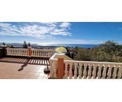 Dos Villas Independientes Semi-Adosadas con Vistas al Mar y Piscinas Privadas