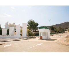CHALET DE 3 DORMITORIOS. 2 BAÑOS. ESTILO TRADICIONAL MEDITERRÁNEO.