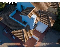 CHALET DE 3 DORMITORIOS. 2 BAÑOS. ESTILO TRADICIONAL MEDITERRÁNEO.