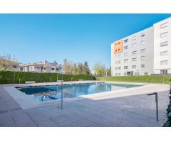 PISO de VPO DE TRES DORMITORIOS BAÑO Y ASEO EN NOVOSUR CON PISCINA COMUNITARIA