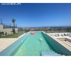 Nueva a estrenar un lujo de Villa ultra moderna con las mejores vistas
