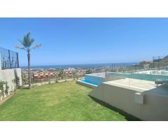 Nueva a estrenar un lujo de Villa ultra moderna con las mejores vistas