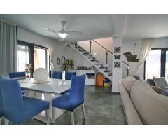 Chalet independiente y recientemente reformado en Calahonda