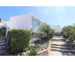 iMPECABLE casa independiente con piscina vistas al mar para entrar a vivir!!