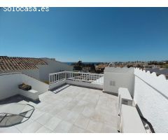 iMPECABLE casa independiente con piscina vistas al mar para entrar a vivir!!